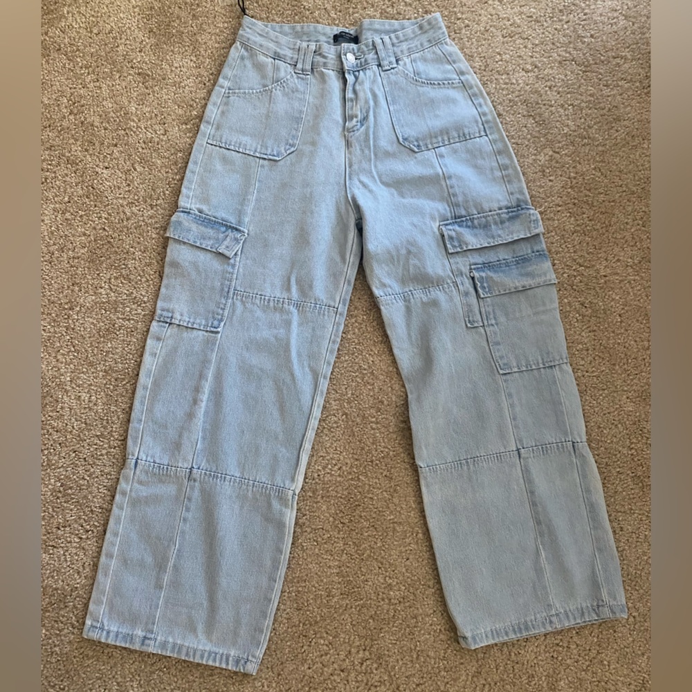 Yesstyle Wide leg cargo denim pants NWT